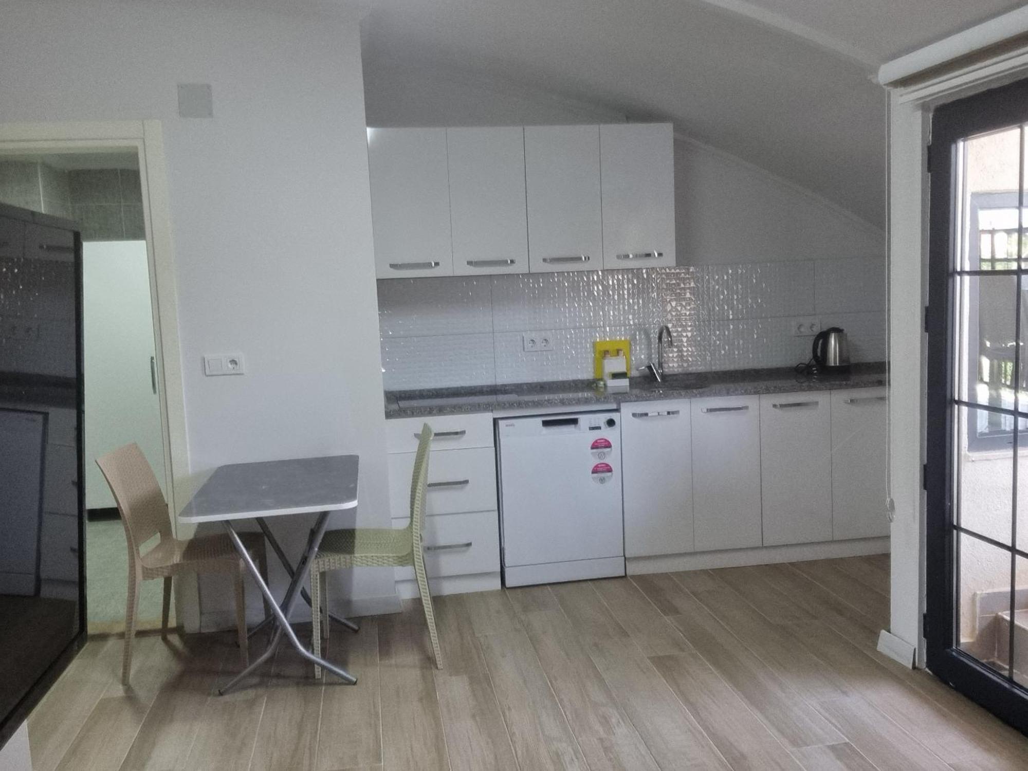 Yasam Park Apart Hotel - Fethiye Calis Beach Rom bilde